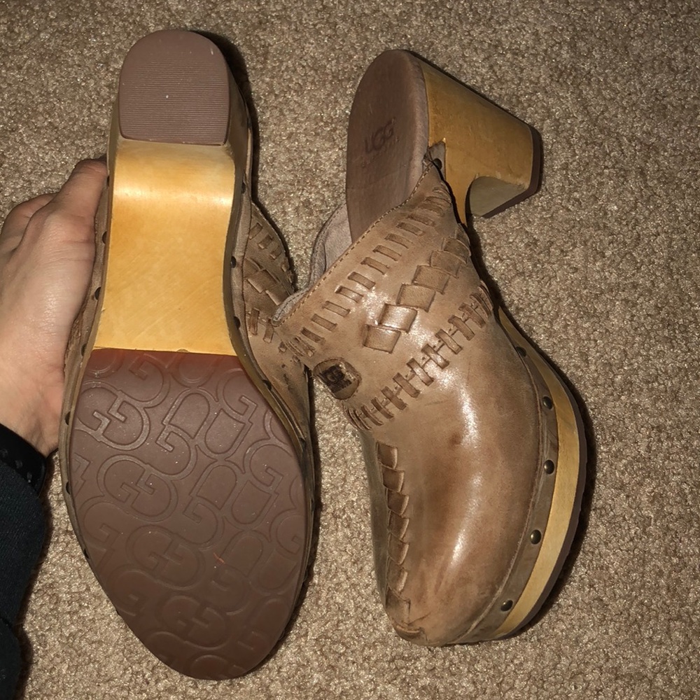 Ugg Clogs ! - image 4